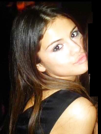 Selena #9941321