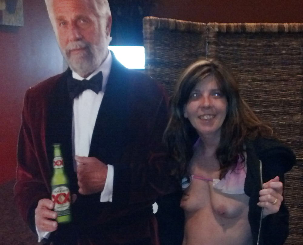 Blinkt Harten Nippel An Der Bar #22521748