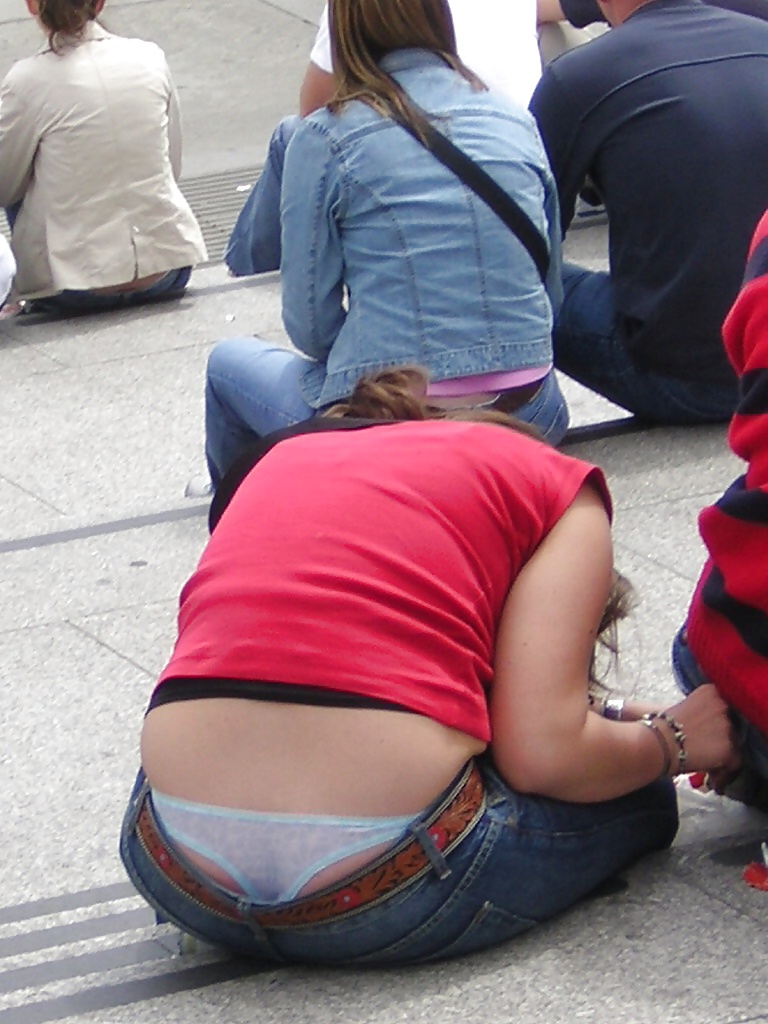 Mujeres en tanga #2
 #19872855