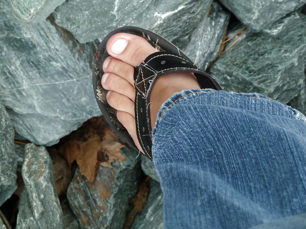 Outdoor feet