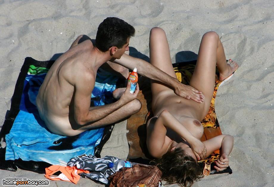 Amateurs de la playa nudista
 #8155672