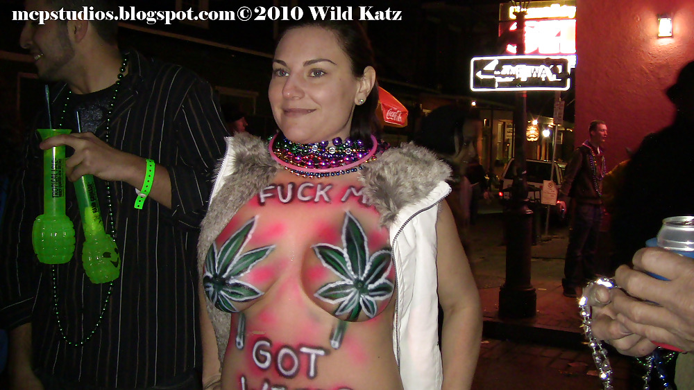 Mardi Gras Tits for Beads 2010 DVD #2241941