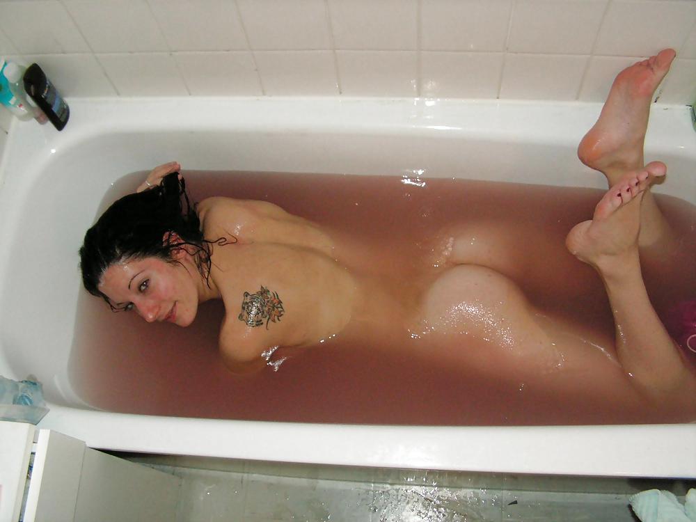 BATHTIME WITH BEAUTIFUL GIRL #8499010