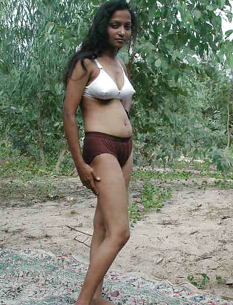 Indian aunty showing 3 #4368914
