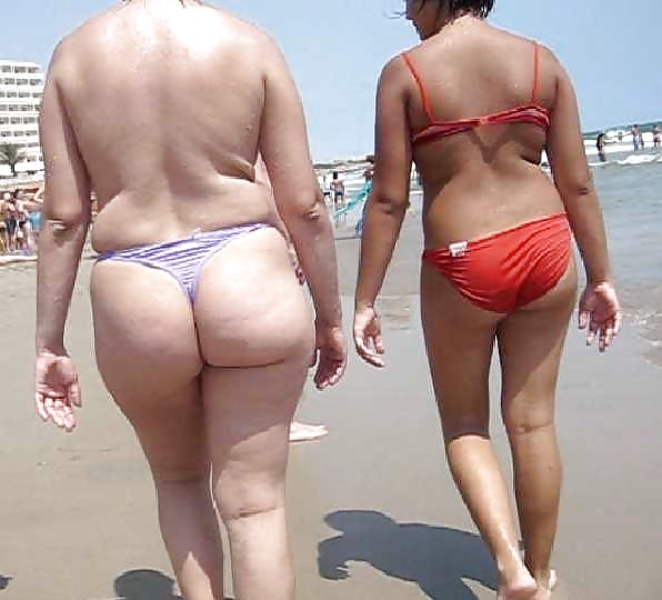 Auch Größere Damen Sehen Toll Aus In Bikinis! #7135287
