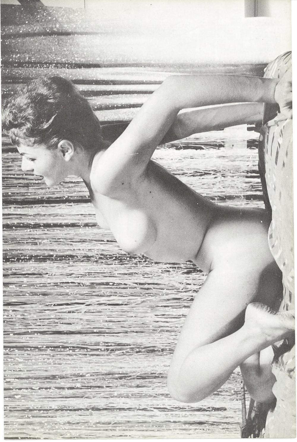 Vintage Magazines Introducing No2 Bobbie #2020659