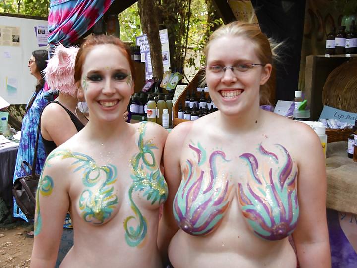 Nude Painted Ladies in Public Fetish Gallery 13 #22210574