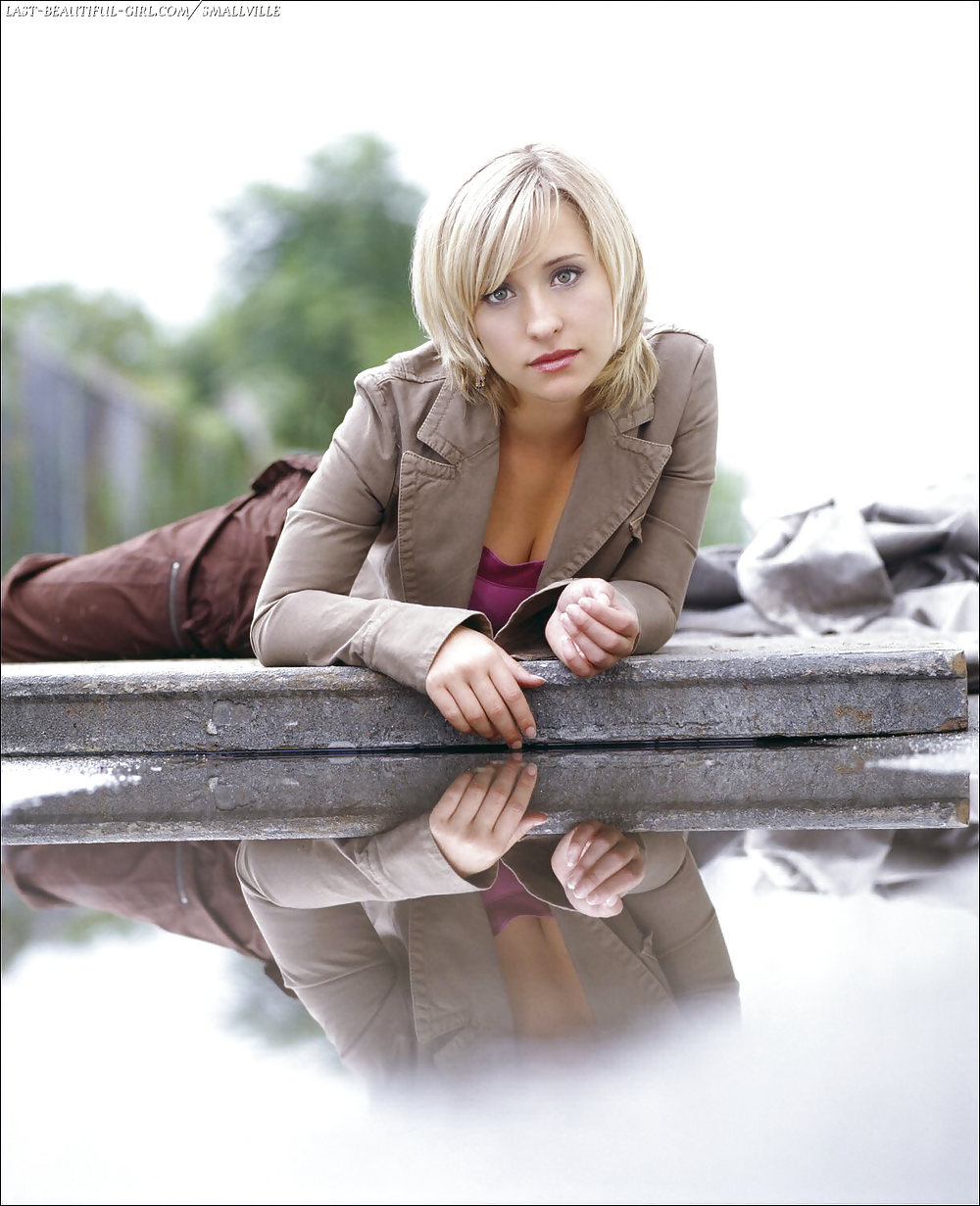 Allison mack mega collezione 
 #2517749