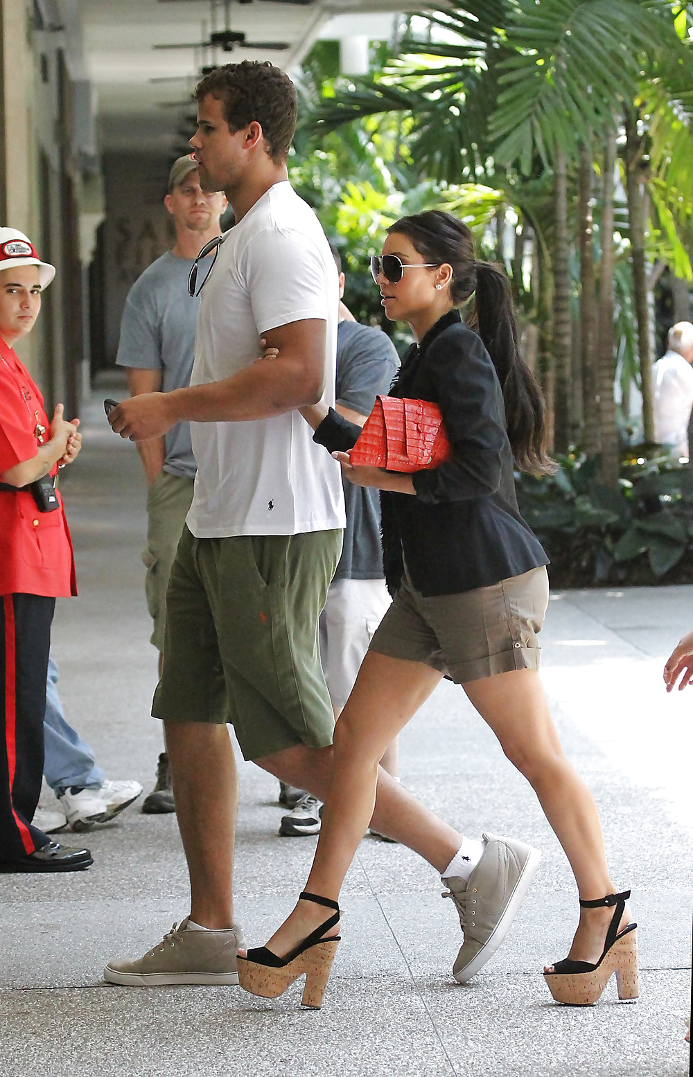 Kim Kardashian leggy out lunching in Miami #3901861