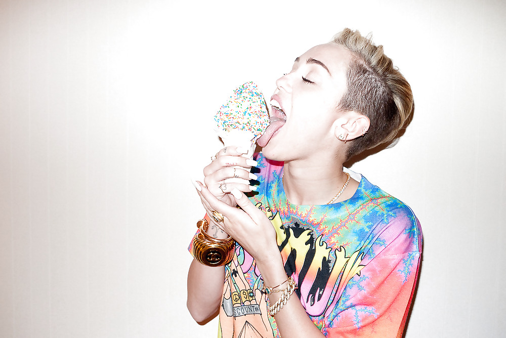 Miley Cyrus In Bestform. #22263109