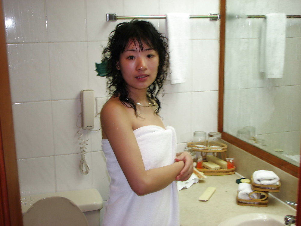Chinese housewife with bushy armpits #20326405