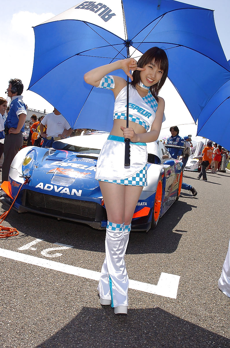 Japanische Grid-Girl-auf Der Strecke (1) #7668445