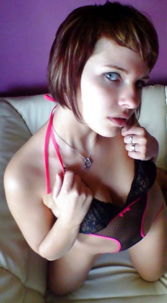 Private pics of a cute German short-haired teen girl #19155737