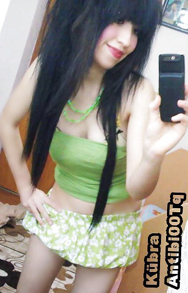 Meee #3743760