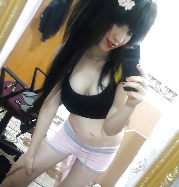 Meee #3743791