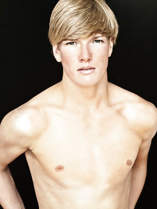 Ben S ..... Wunderschöne Modell #16686654