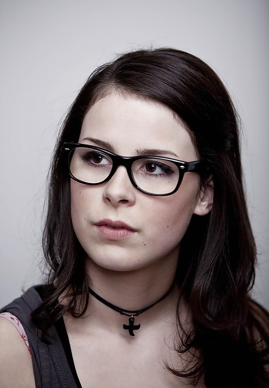 Lena meyer-landrut geile brillenschlange
 #17575575