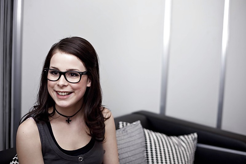 Lena meyer-landrut geile brillenschlange
 #17575593