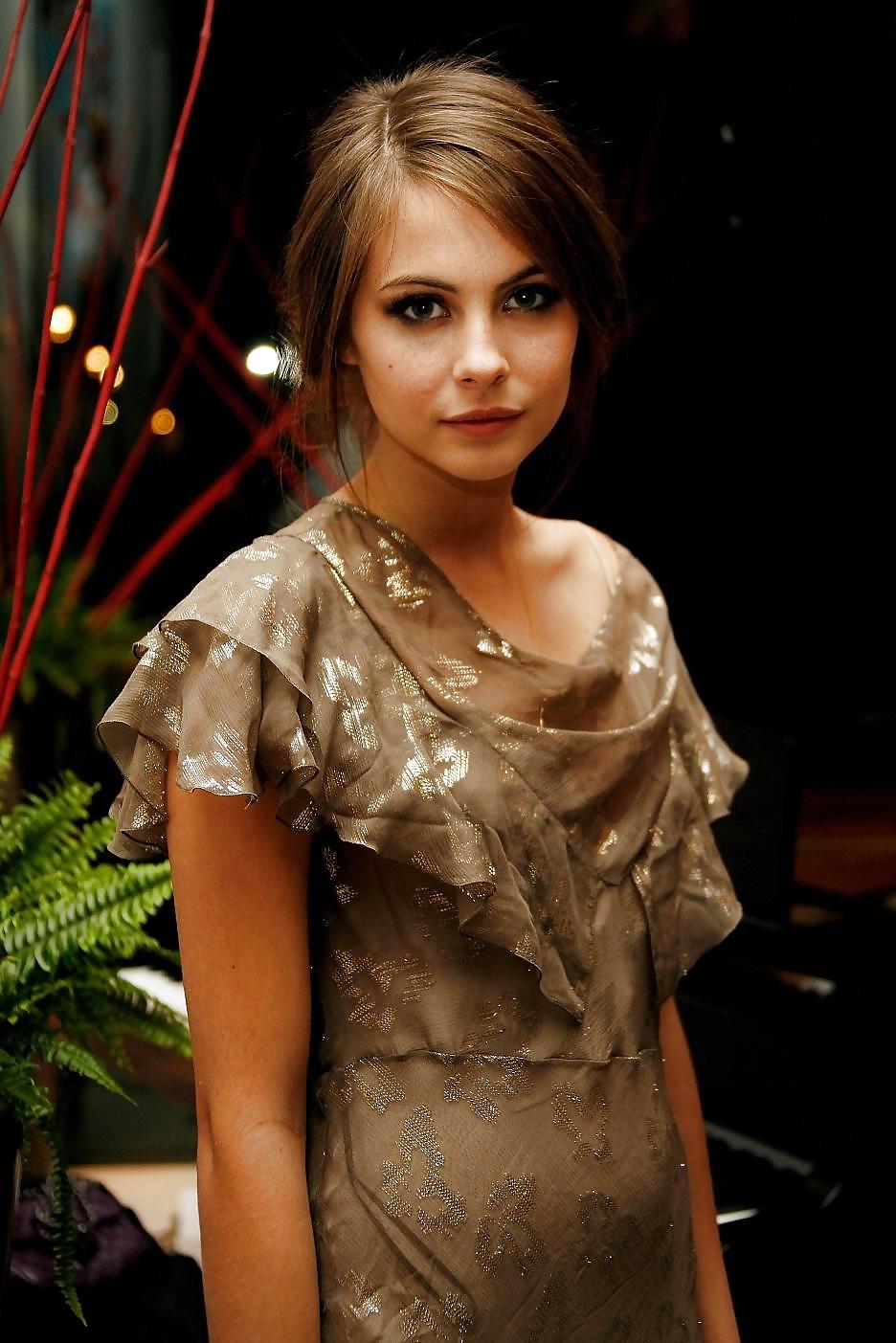 Willa holland (hotest young celebrity) for fan :) 
 #15420242