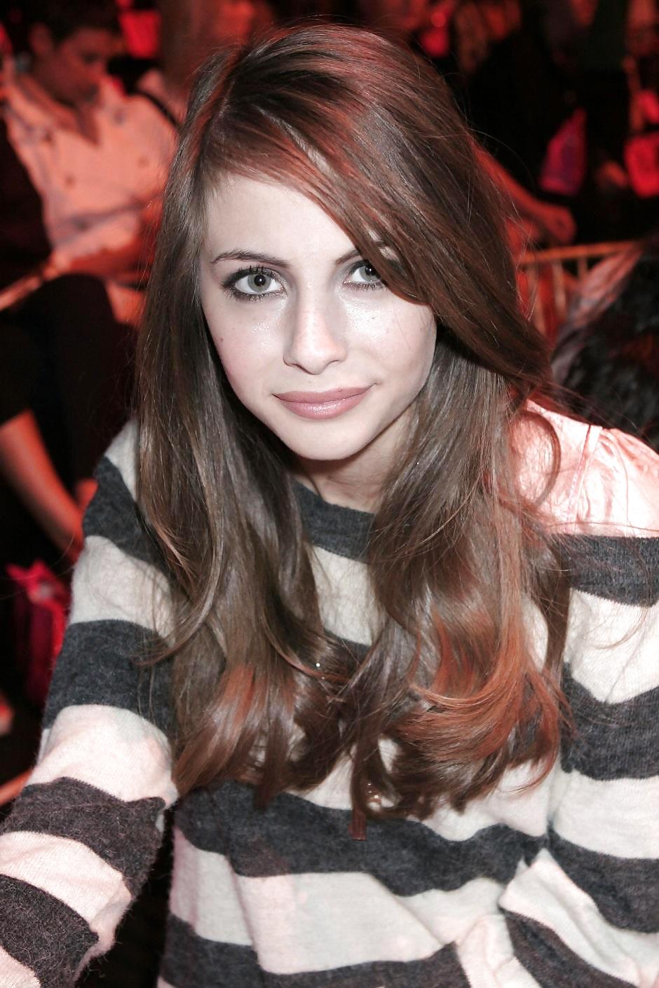 Willa holland (hotest young celebrity) for fan :) 
 #15420405