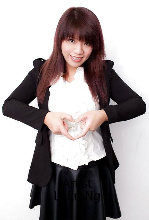 Lulu - WeChat #20227832