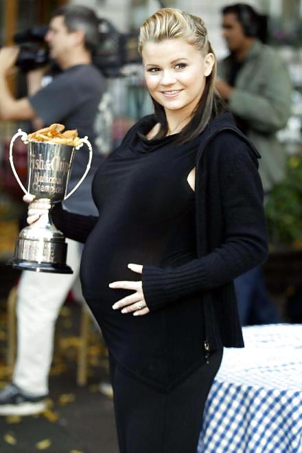 Celeb Pregnant preggo preggers #17900656