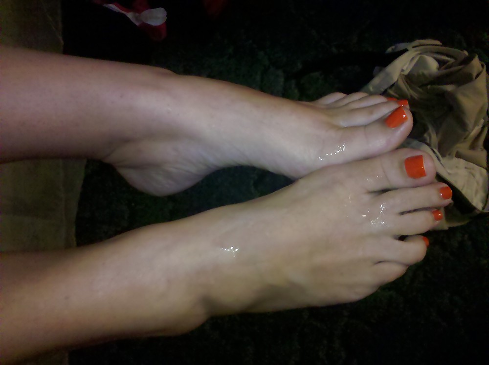 Comment on my girls sexy feet & toes #13173660