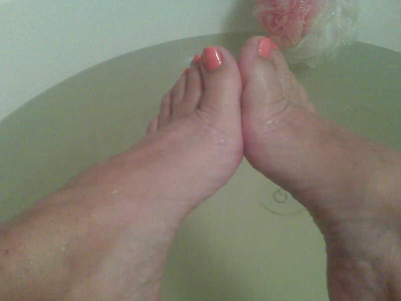 Comment on my girls sexy feet & toes #13173781