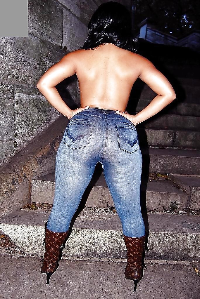 Big Booty Women in Jeans #6803733