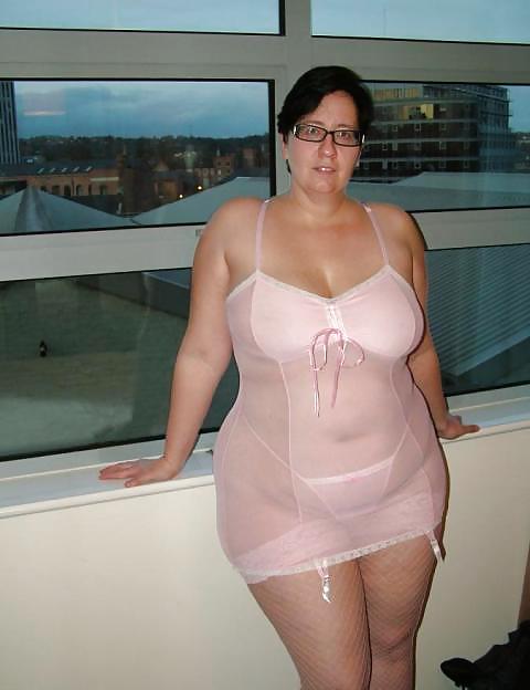 Beautiful Chubby Mature In Sexy Pink Stockings #20160646