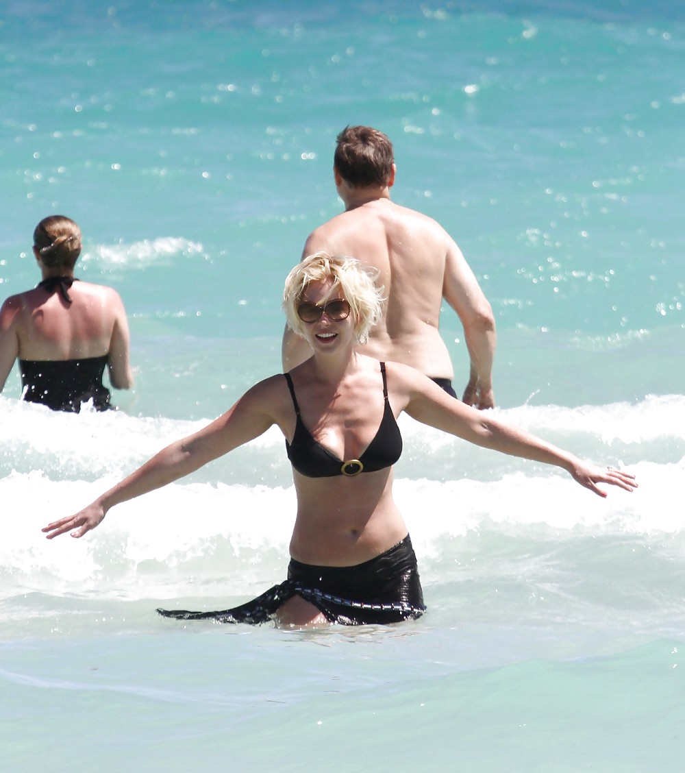 Katherine Heigl Bikini Candids in Miami #3133786