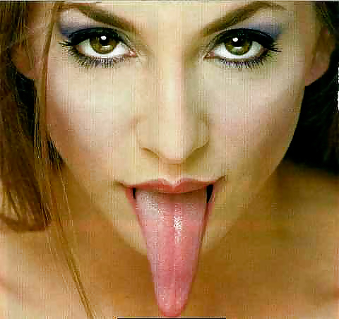 Chicks With Freakishly Long Tongues #1018633