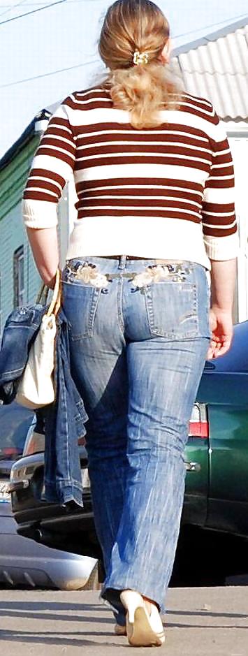 Mature asses in Jeans and Pants #6510097