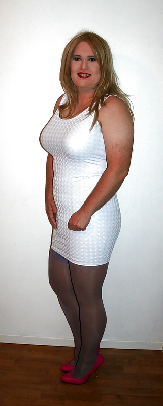 2012 posing #11048419