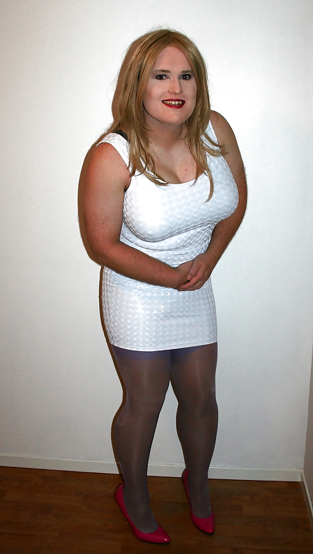 2012 posing #11048425