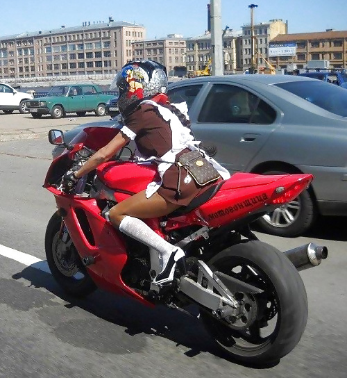 J' aime 83
 #19601615