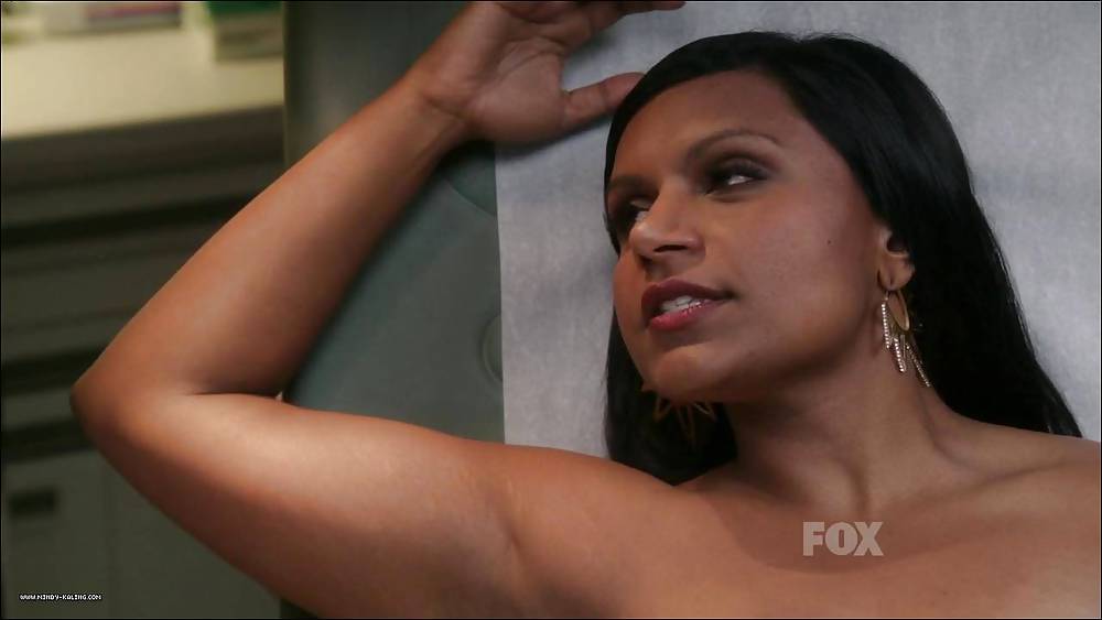 Mindy Kaling's sexy armpits #13566651