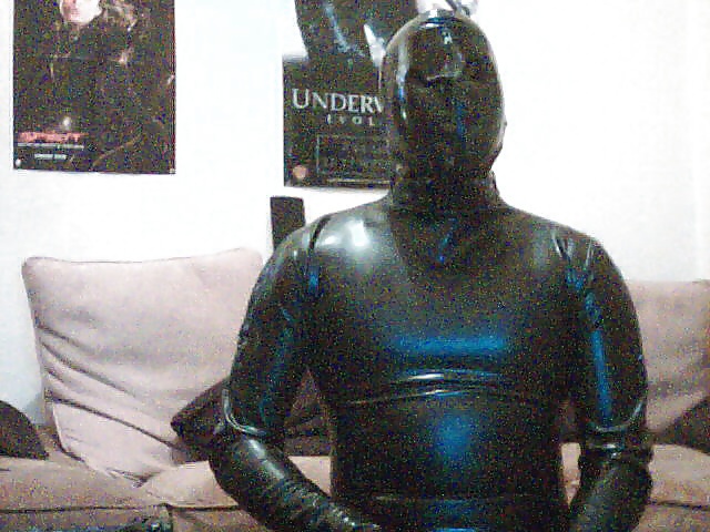 B1ackwolf as Rubber Sub Toy #10464028