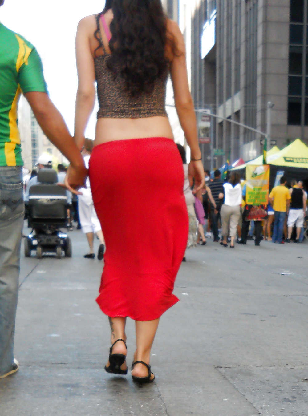 Candid non porn babe in a tight long red skirt #21665394