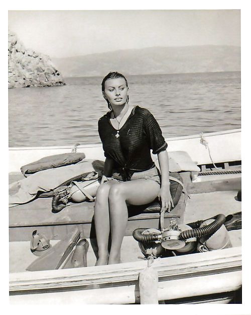Sophia Loren - Sex-Symbol über Vergleichen #12215470