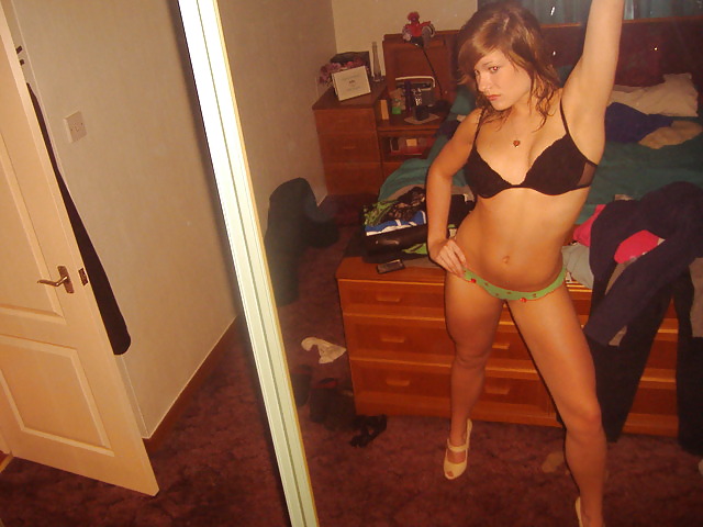 スコットランドの女の子
 #19946592