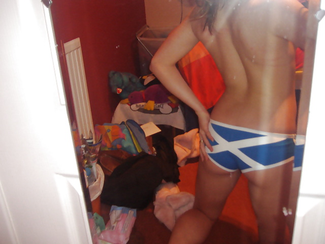 Chica escocesa
 #19946693