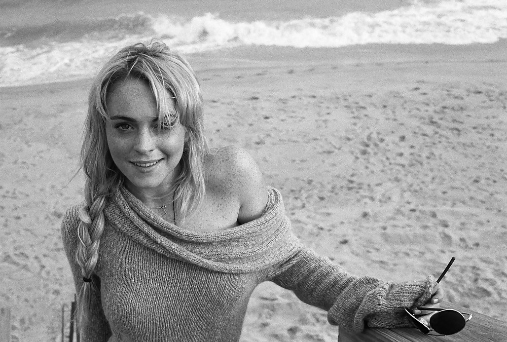 Lindsay Lohan ...  Grey In The Beach #13032883