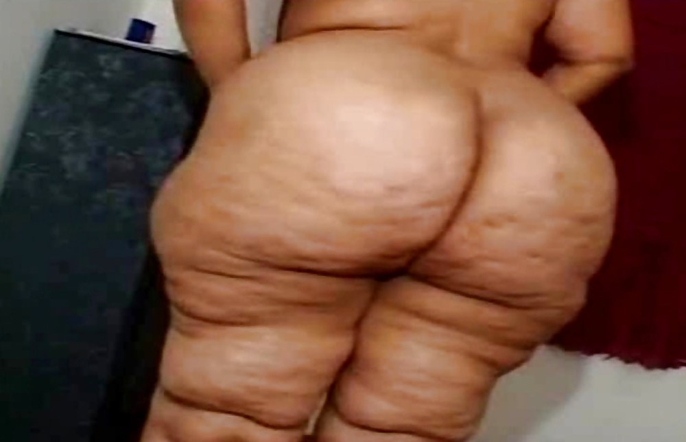 Mountainous mami  #9845582
