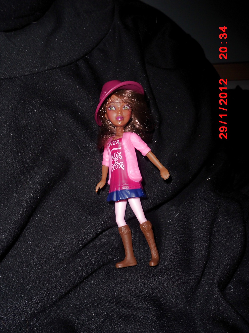 Lil doll #8023101