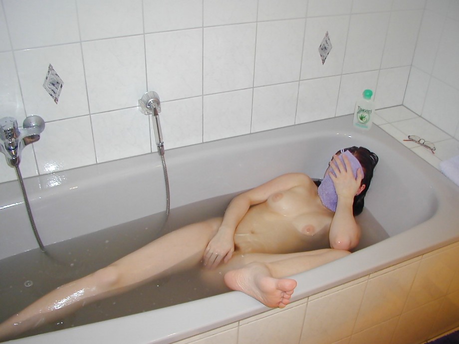 Girls Bathing and Showering 4 #7287301