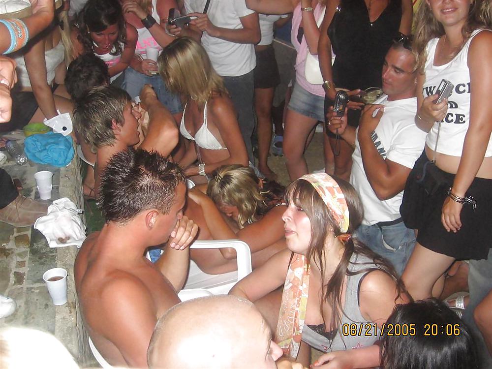 Blowjobcontest
 #16730719