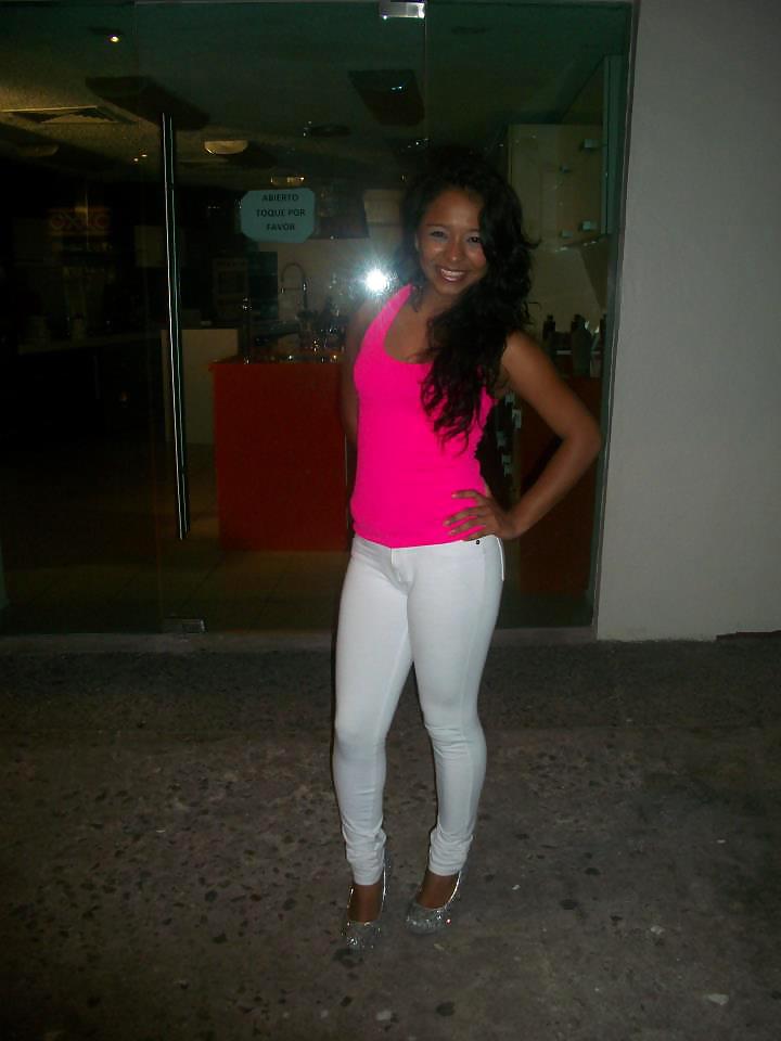 女性 (amigiutas 24)
 #12945840