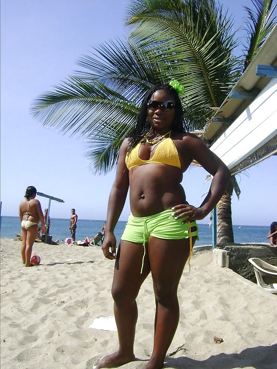 女性 (amigiutas 24)
 #12945859