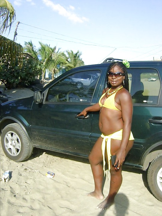 女性 (amigiutas 24)
 #12945889